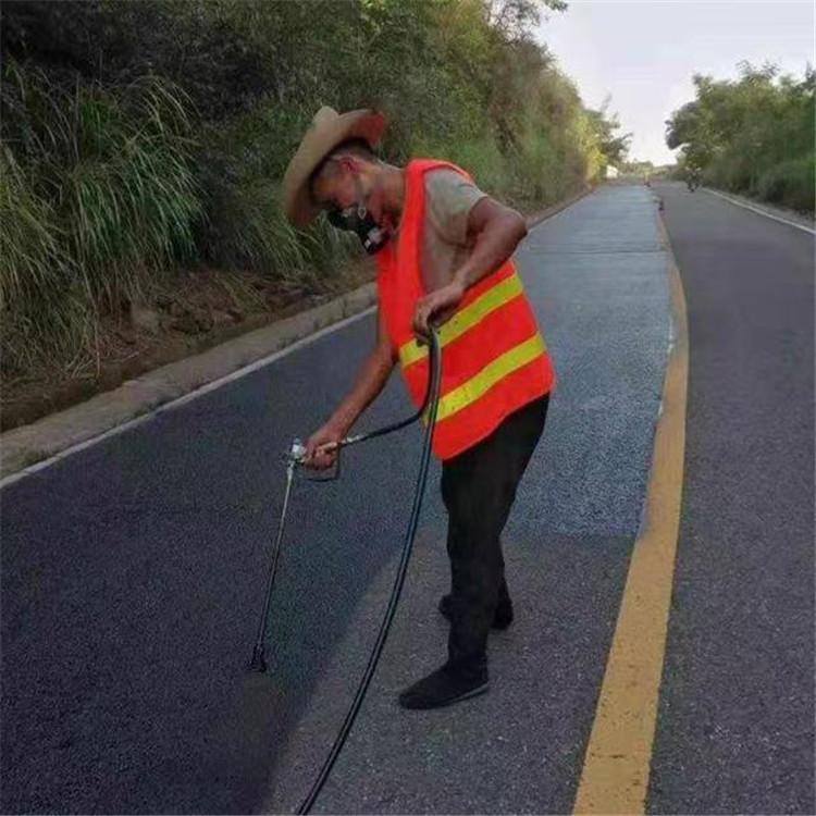 海淀 彩色防滑路面的底涂是保障路面附着力